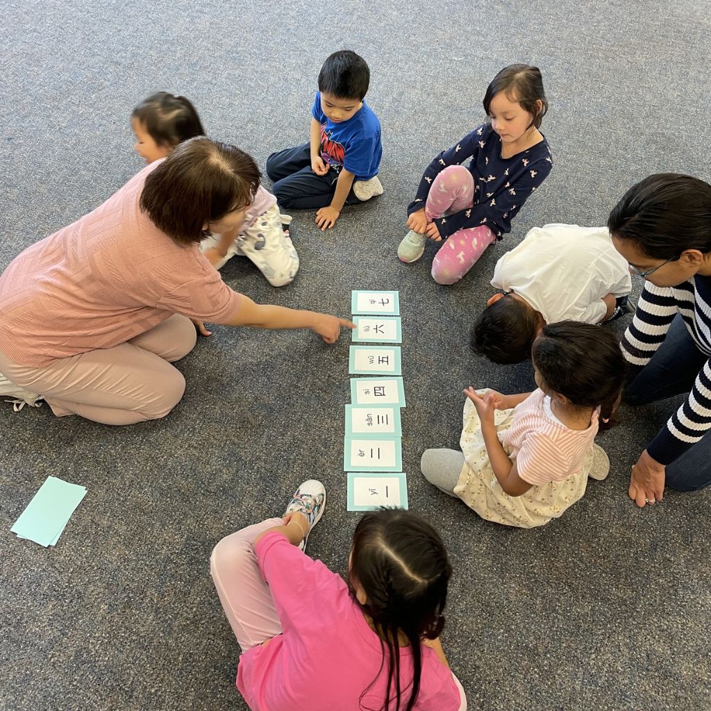 Students learning Mandarin at Calgary Mandarin School